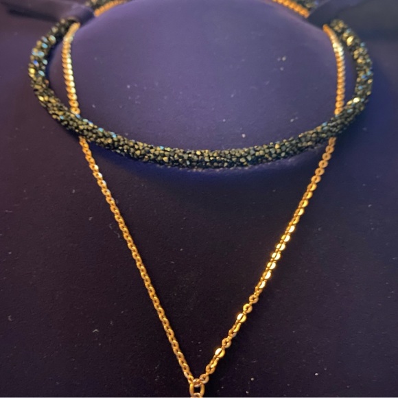 ♥️SOLD♥️ Woman's Jewelry - Swarovski - Long Beach
Collection (2019) - Picture 5 of 7